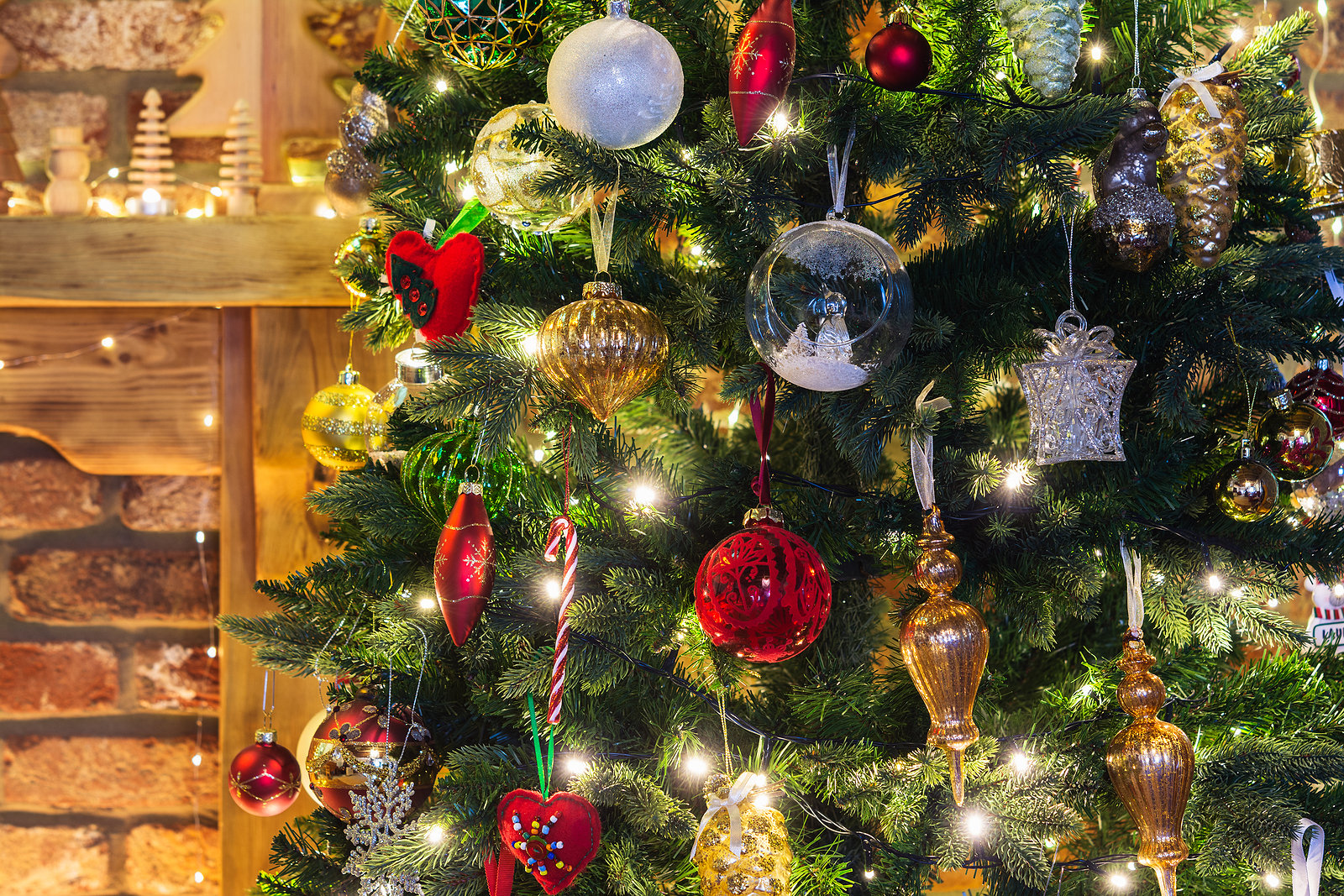 How to Safely Decorate Your Historic Brick Home for the Holiday Season - Renaissance Development Washington DC