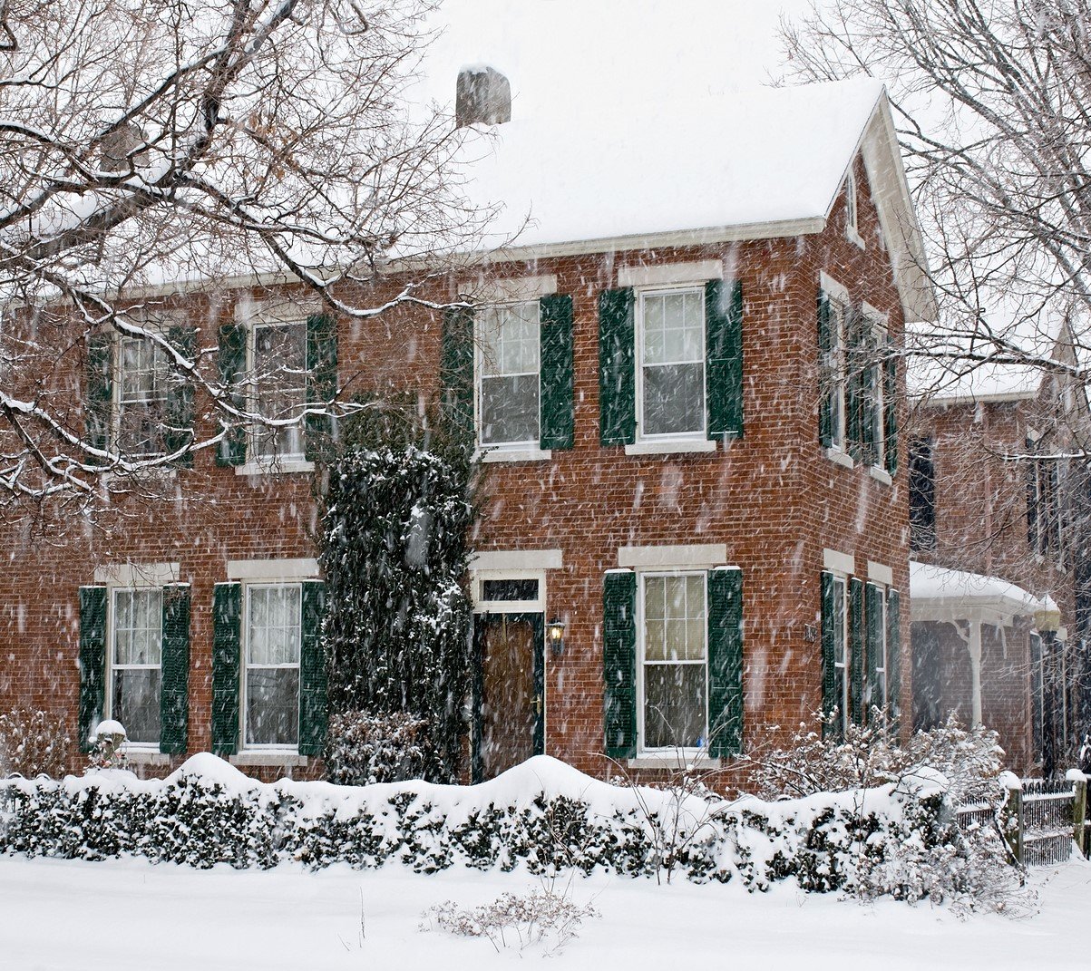 Adverse-Effects-of-Winter-Weather-on-a-Historic-Brick-Home-in-DC-Renaissance-Development-DC
